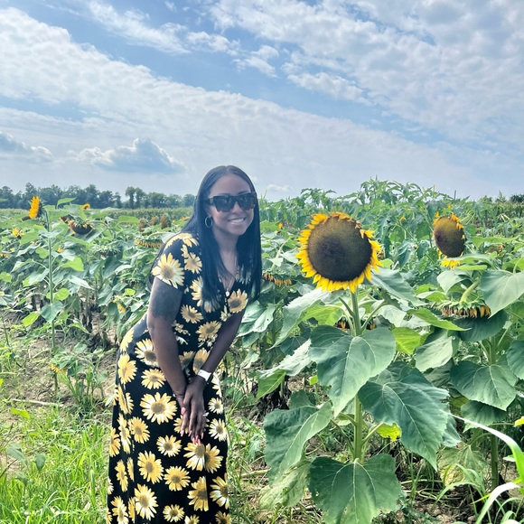 Meet your Posher, Alice - Picture 3 of 8